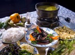 Đặt tiệc tân gia Quận Tân Phú và cách nấu lẩu lươn nấu măng chua
