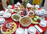 Dịch vụ nấu ăn cho thuê bàn ghế chén dĩa Sài Gòn