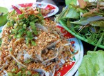 Đặt tiệc tân gia Quận 10 trọn gói và món gỏi cá trích Phú Quốc