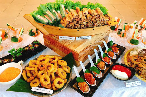 Đặt tiệc trọn gói tại nhà Quận Tân Phú